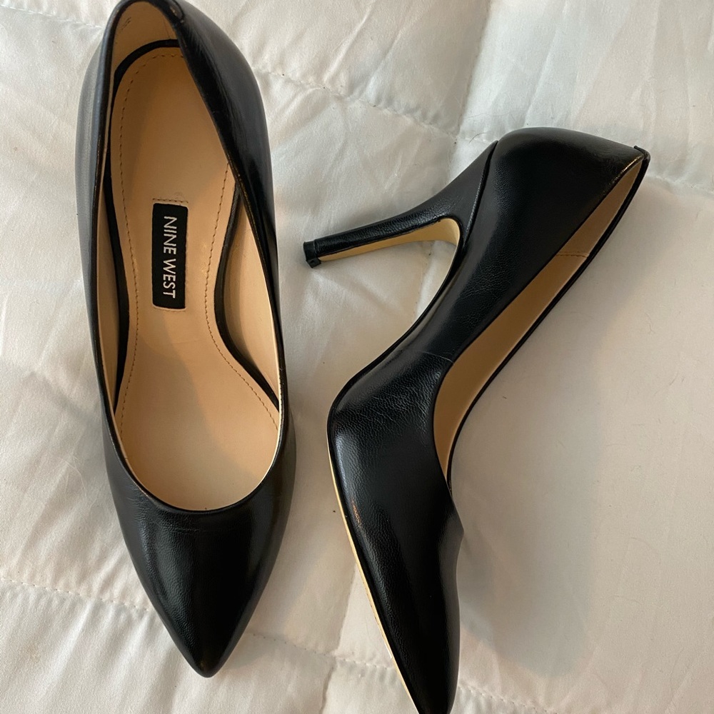 Nine West Flax Pointed Toe Pumps Black Size 5